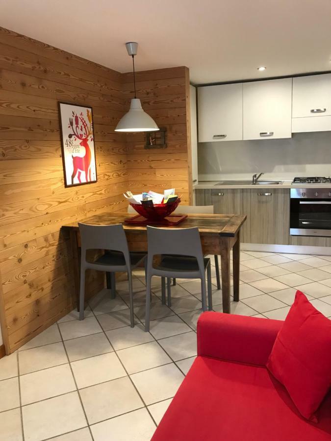 Alloggio Turistico Maison S Anselme Vda Aosta Cir 0015 Экстерьер фото